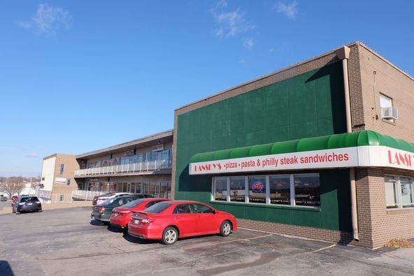 4601 S 50th St, Omaha, NE 68117